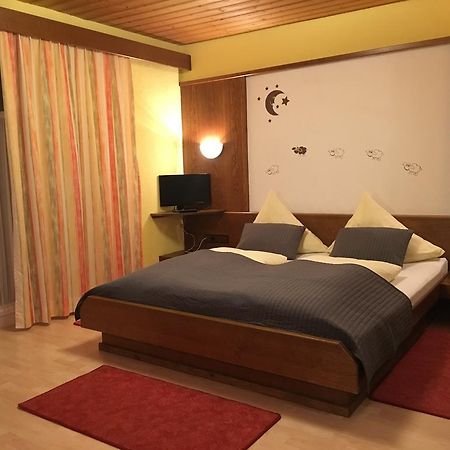 Hotel Restaurant Kroell Waengle ภายนอก รูปภาพ